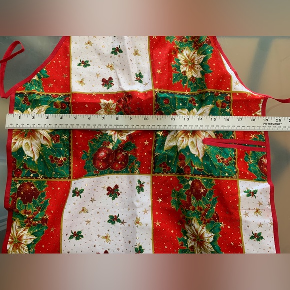 Christmas apron poinsettias holy and berries holiday apron Mandil de navidad - Picture 6 of 9